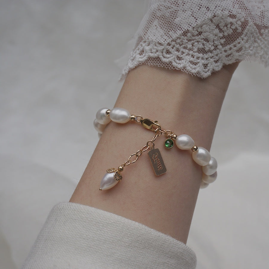 Pearl & Zircon Statement Bracelet – Fashion Luxury Piece