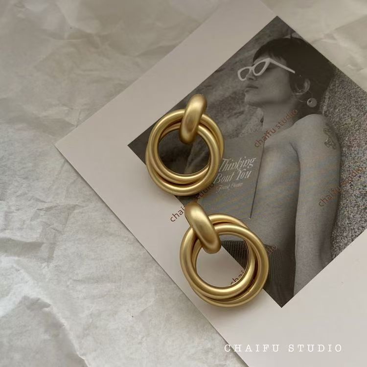 Baroque Statement Earrings – Retro Metal Ornaments